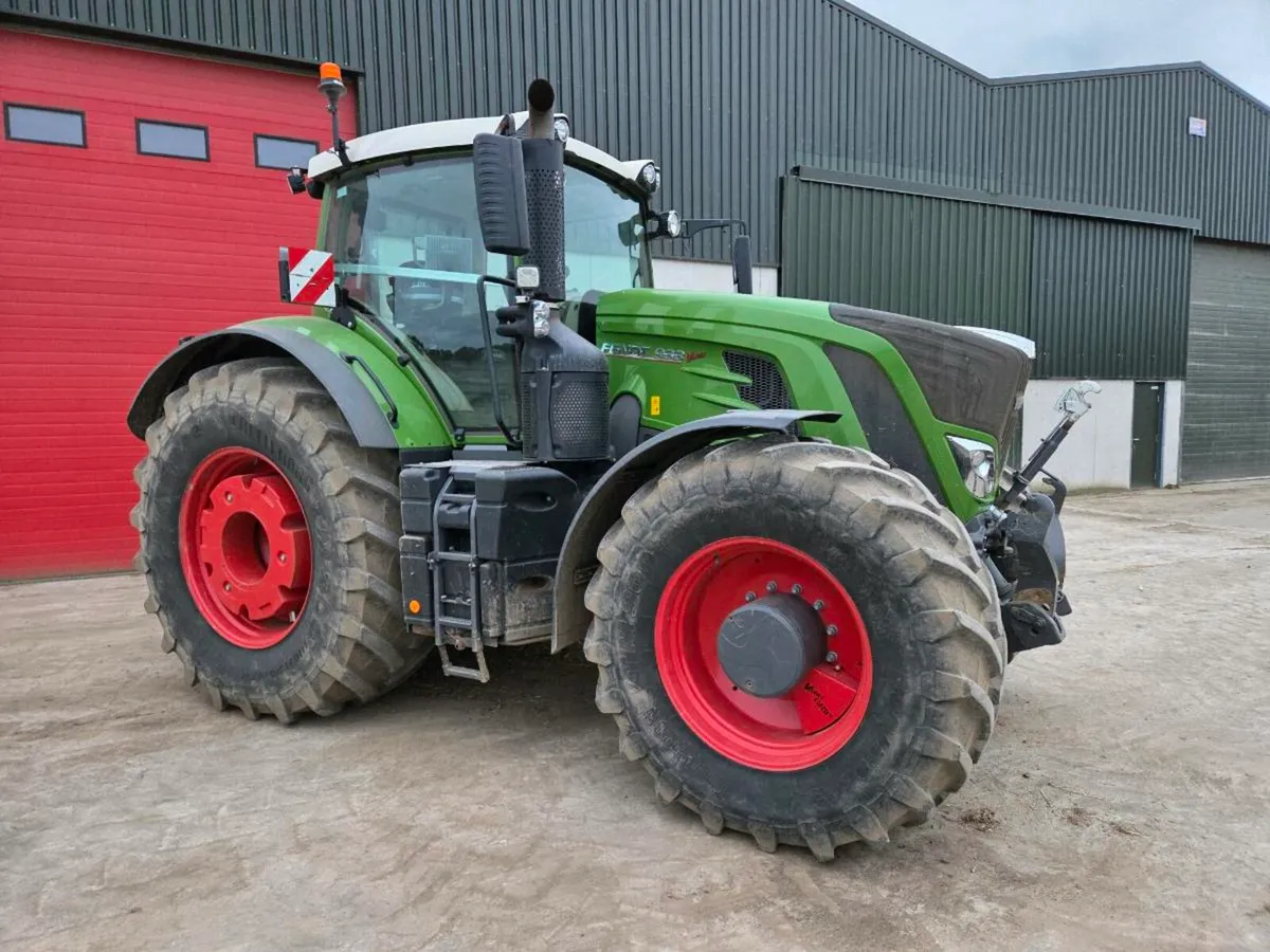 **** Fendt 933 ONLY 2240 HOURS!!!  *** - Image 2