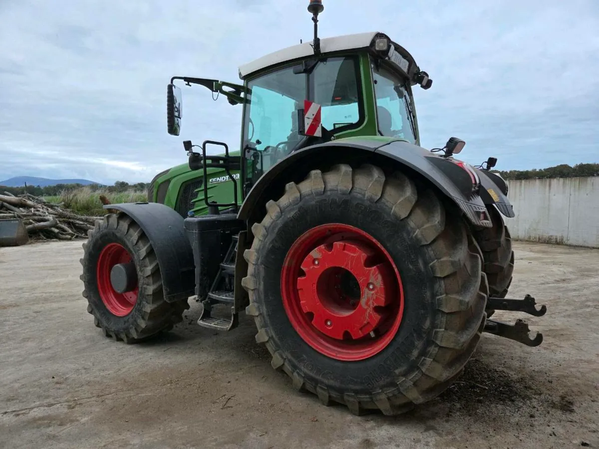 **** Fendt 933 ONLY 2240 HOURS!!!  *** - Image 4