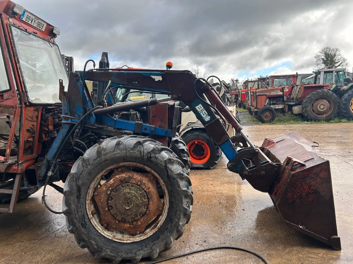 Tanco 858 loader with bucket to suit Fiat - Image 1