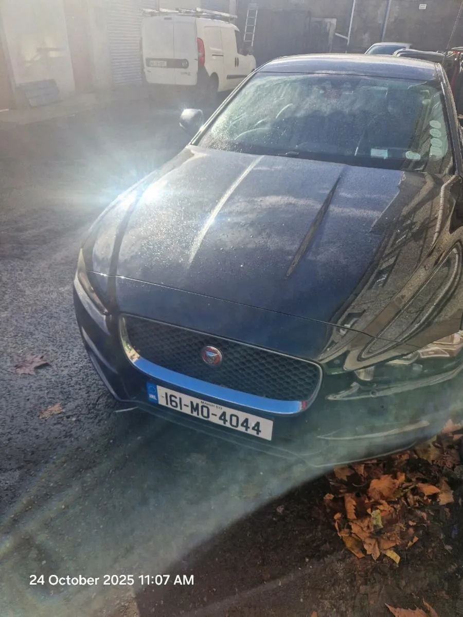 2016 Jaguar XE needs bare engine - Image 4
