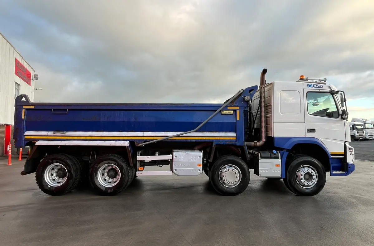 2021 Volvo 13 litre FMX 420hp - Image 4