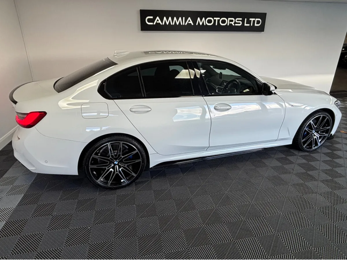 BMW 3-Series *BMW 330e* *LOW MILEAGE* M-SPORT* *BO - Image 4