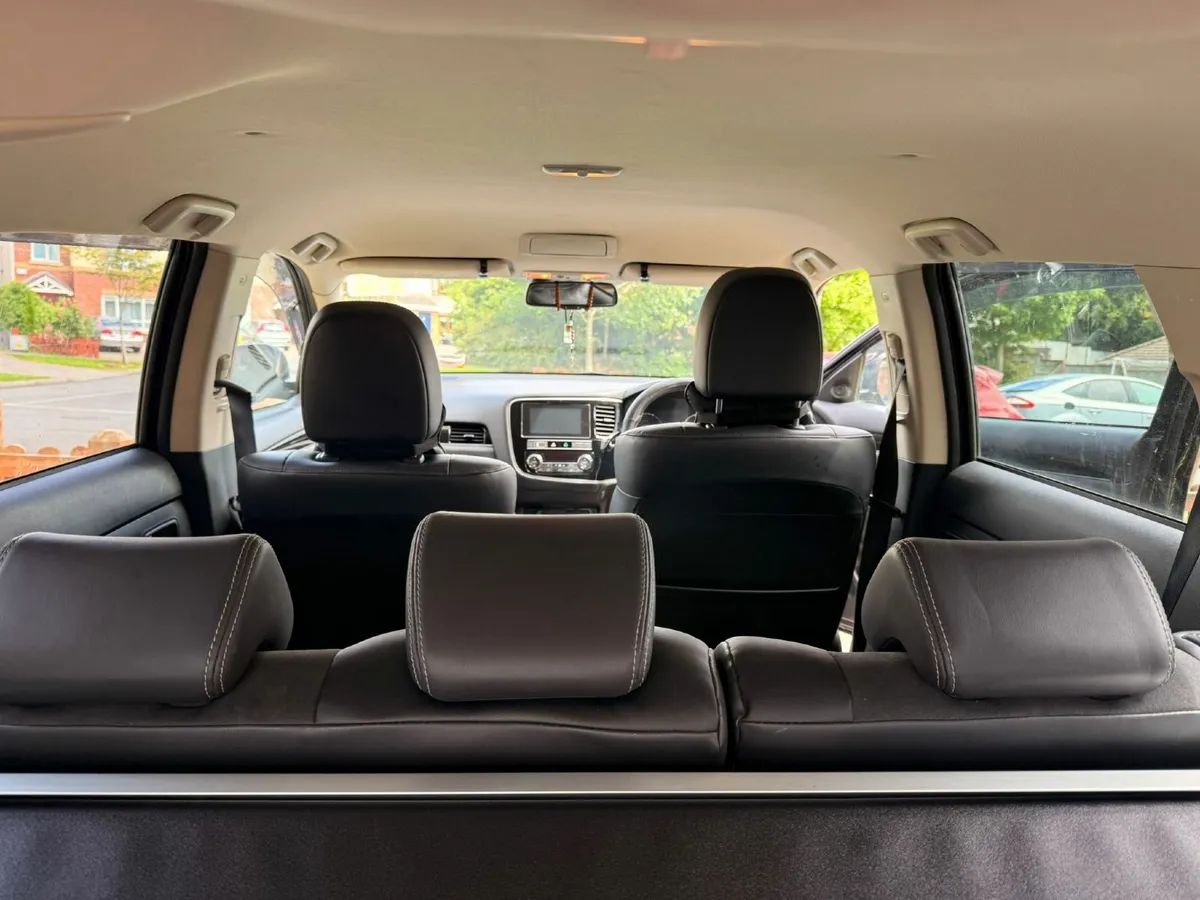 Mitsubishi Outlander 2019 - Image 3