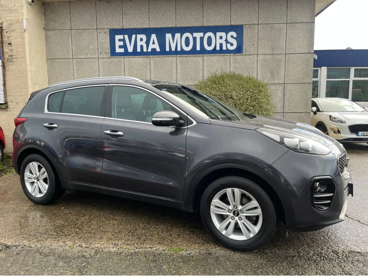 Kia Sportage EX 1.7 DIESEL - Image 2