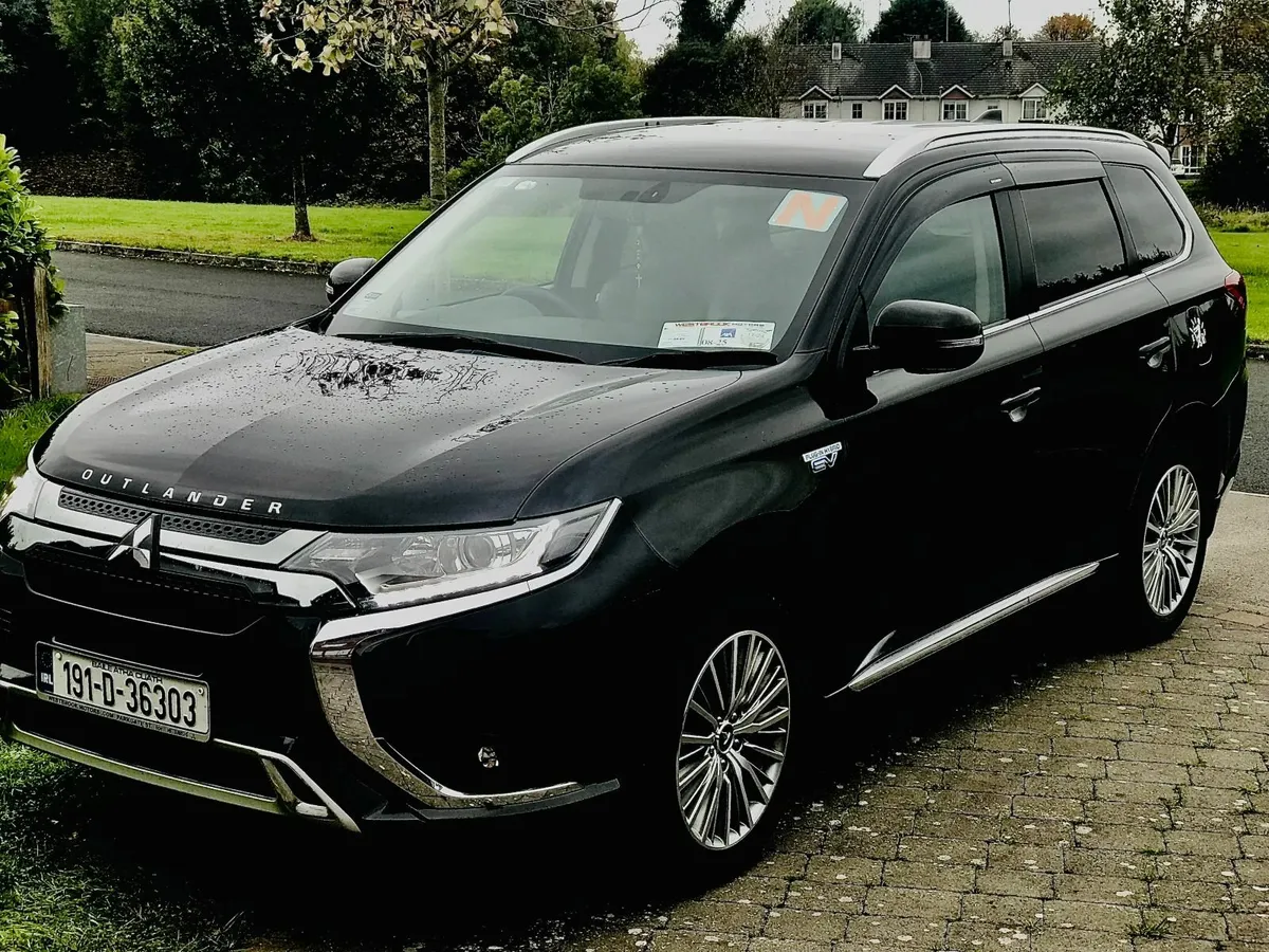 Mitsubishi Outlander 2019 - Image 1