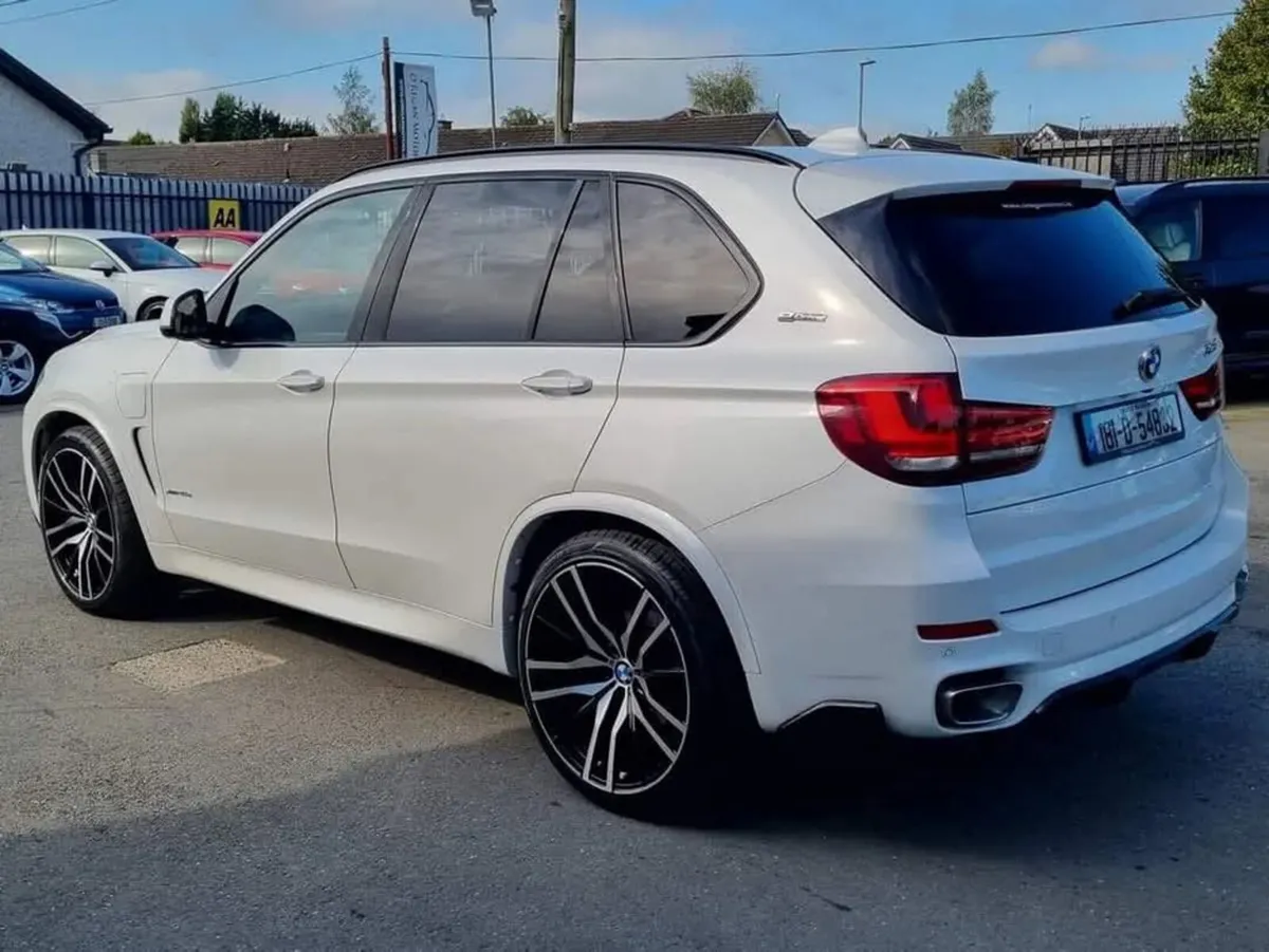 BMW X5 **LOW MILEAGE** 40E M-SPORT M-PERFORMANCE - Image 4