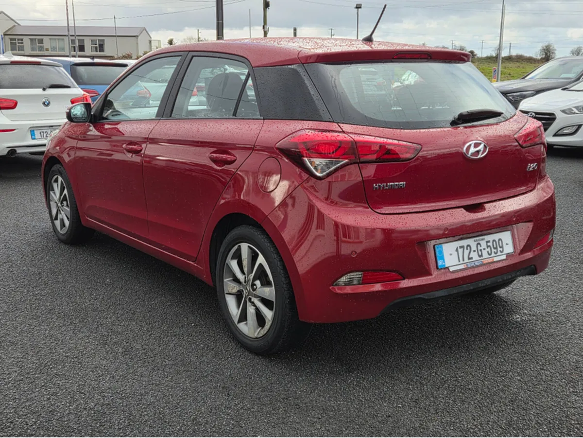 Hyundai i20 ACTIVE DELUXE 5DR - Image 3