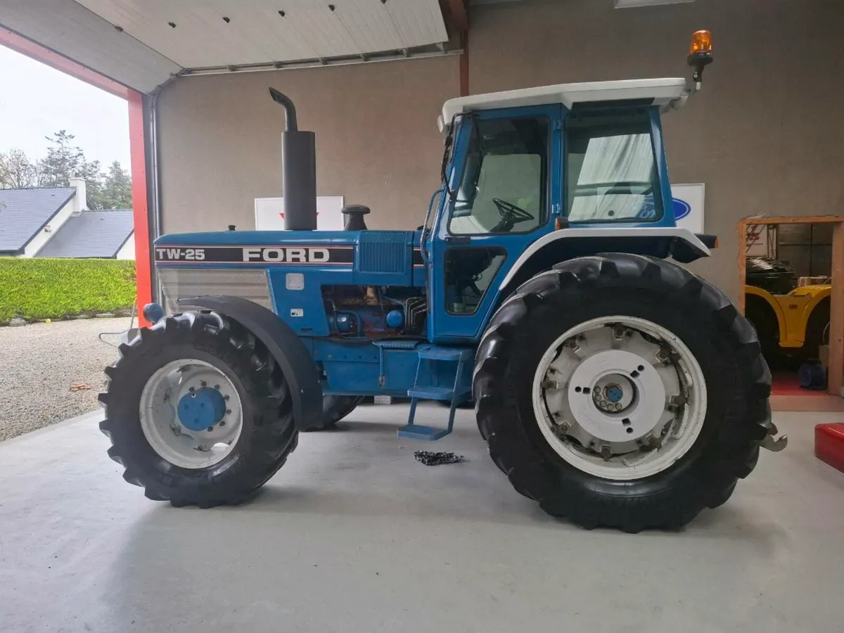 FORD TW 25 - Image 1