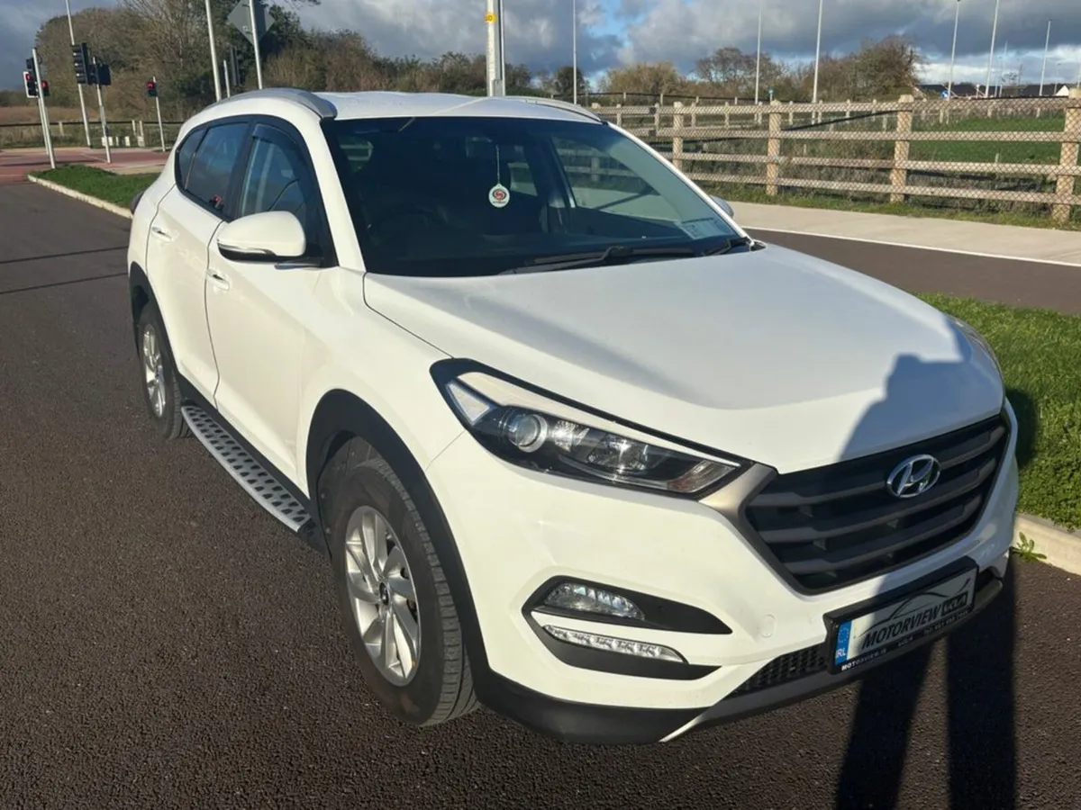 Hyundai Tucson Executive Plus 1.7D Side Steps, Blu - Image 4