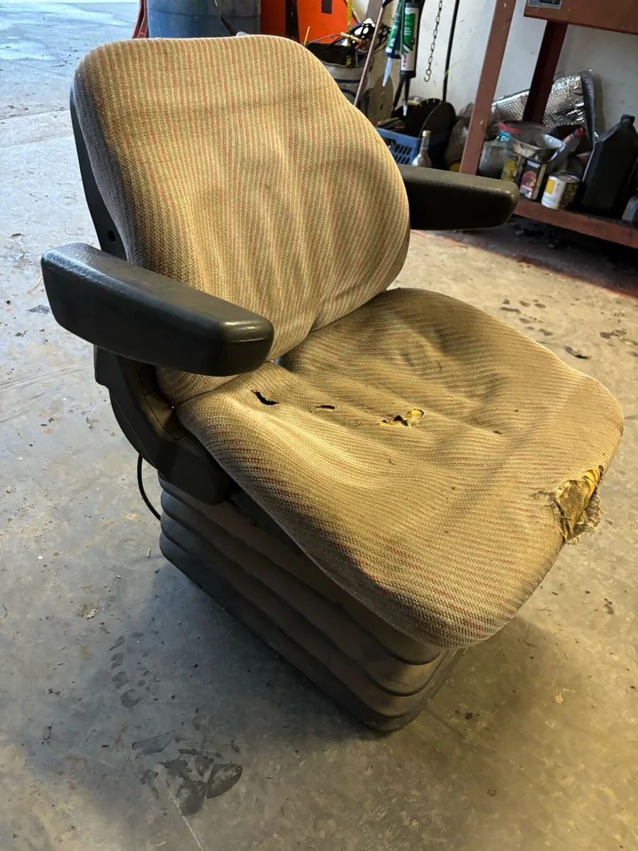Grammar air seat - Image 1