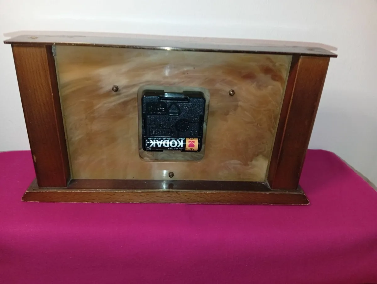 Table clock Vintage Metamec Quartz Mantle Clock - Image 2