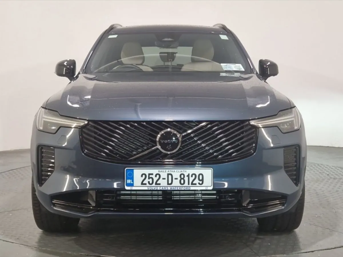 Volvo XC90 T8 Phev Plus Dark - Image 2