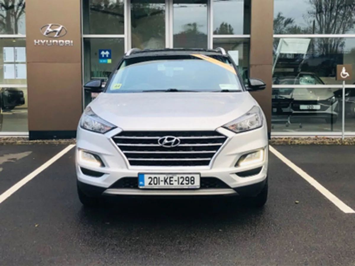 Hyundai Tucson Executive 1.6 Diesel - Image 2