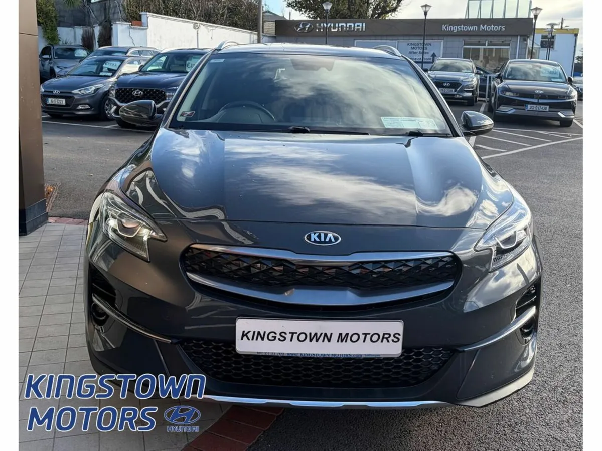 Kia XCeed Phev 5DR Auto - Image 2