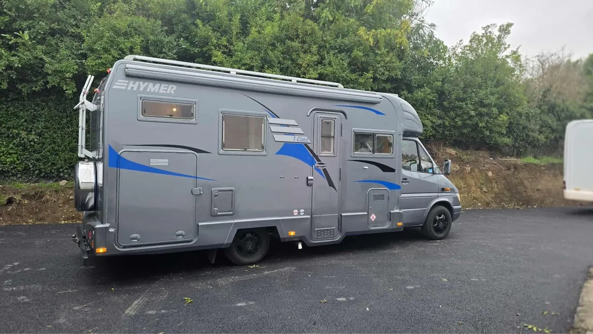 Mercedes-Benz Hymer  motorhome - Image 2