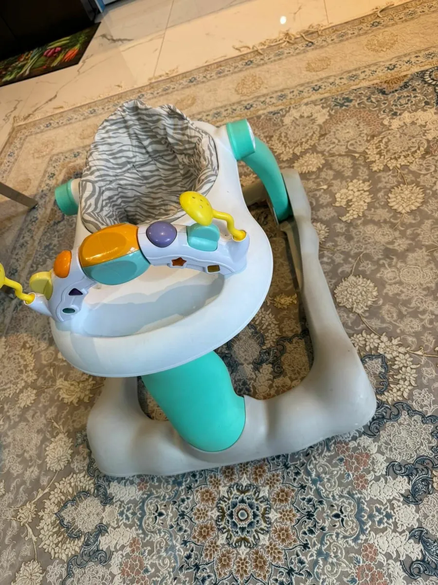 Child walker-free - Image 1