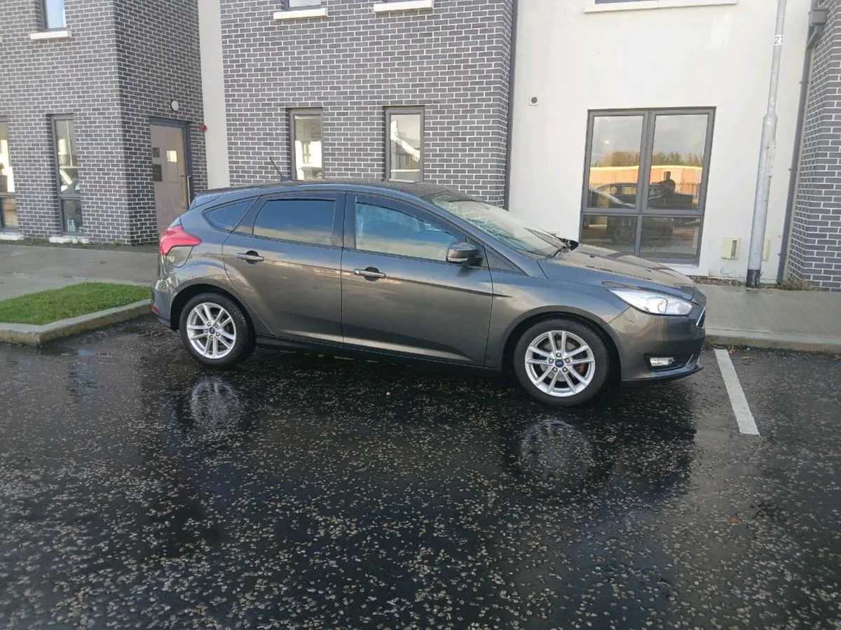 Car - Image 2