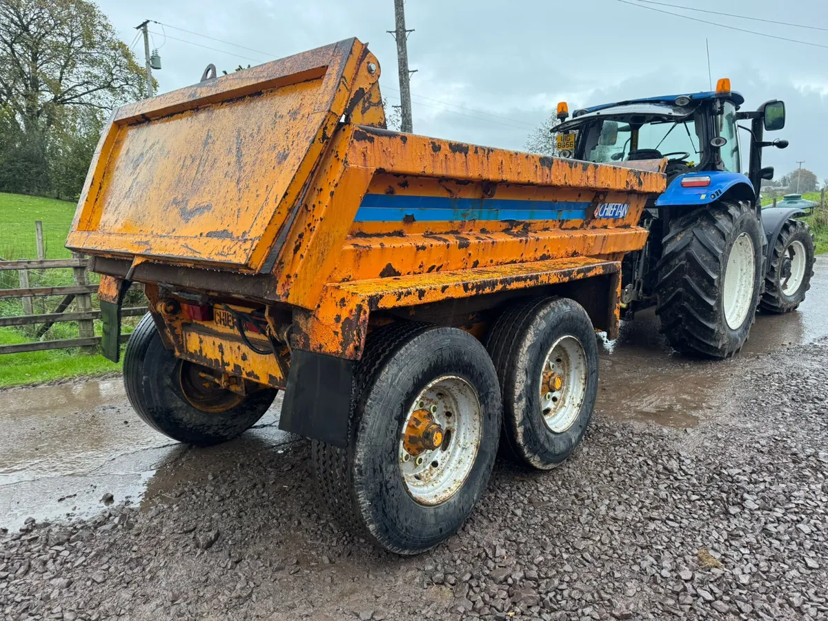 Cheiftan 12 ton dump trailer - Image 3