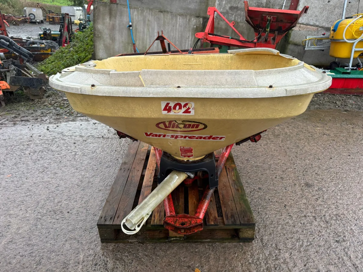 Vicon 402 wagtail sower - Image 1