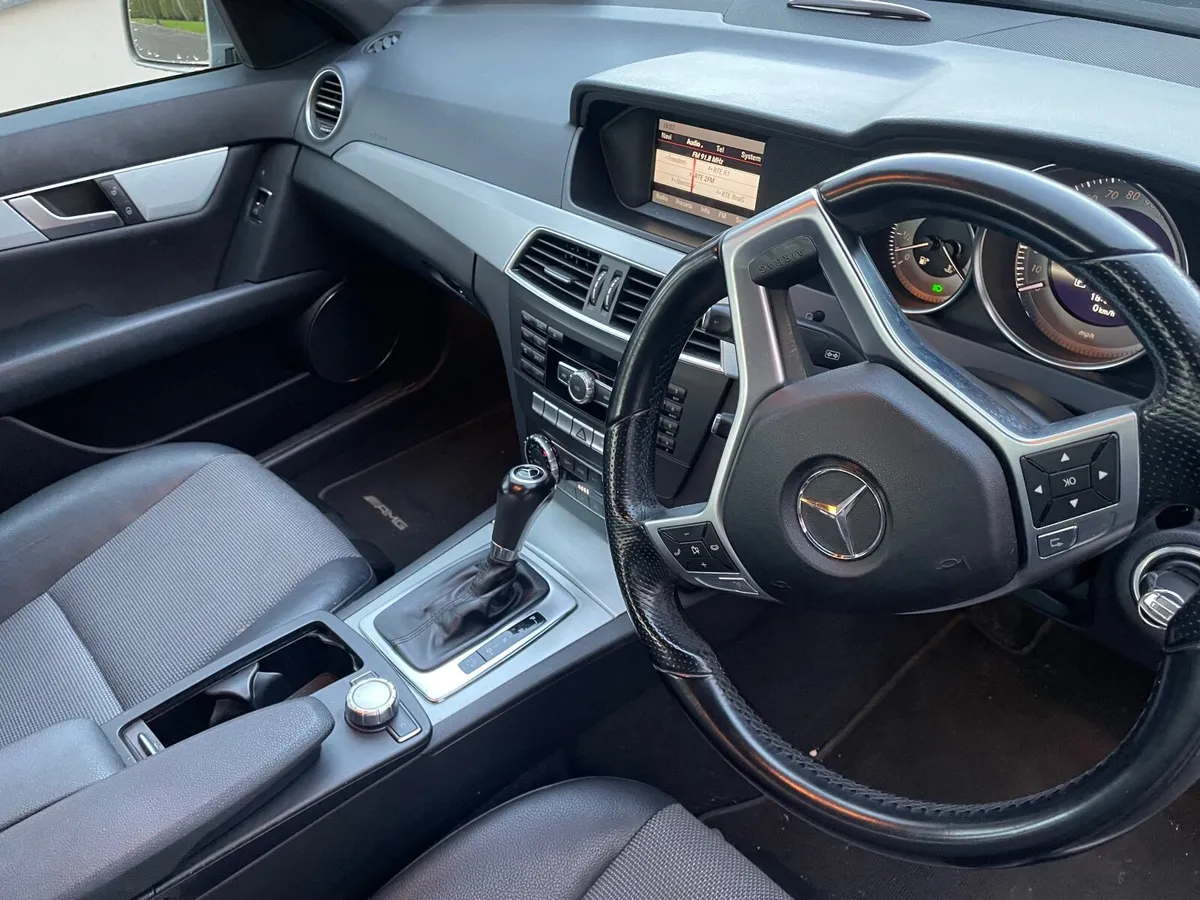 131 Mercedes-Benz C220 Sport AMG auto - Image 4
