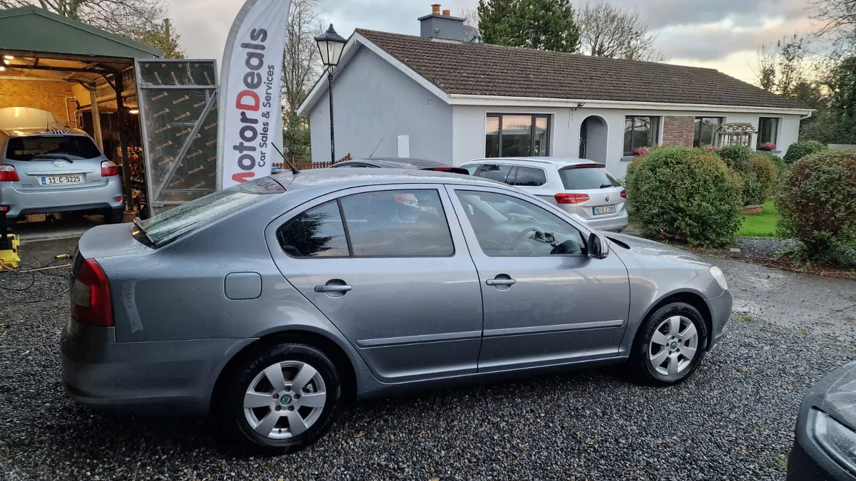 2012 Skoda Octavia 1.6TDI LOW MILES! - Image 4