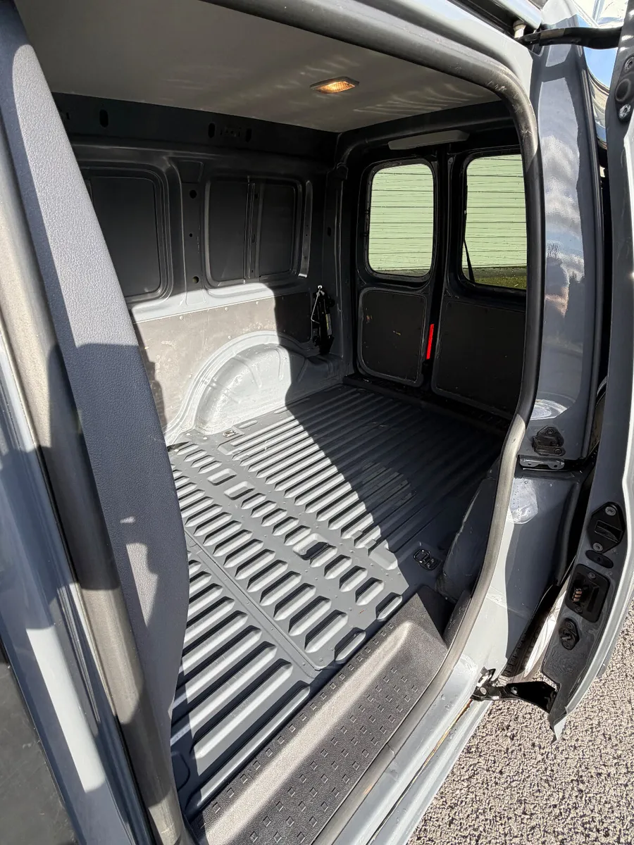 Volkswagen Caddy TDI LowKMs - Image 3