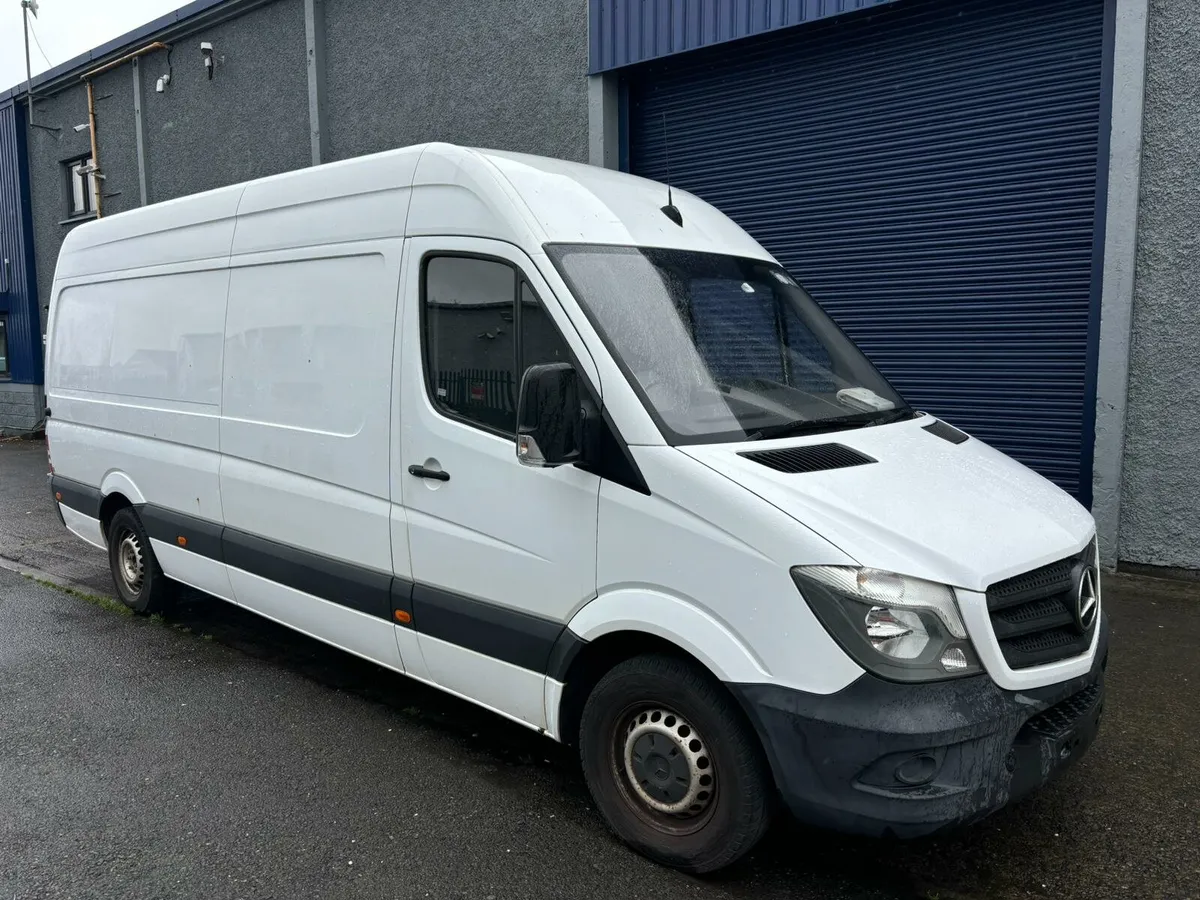 Merc Sprinter - Image 2