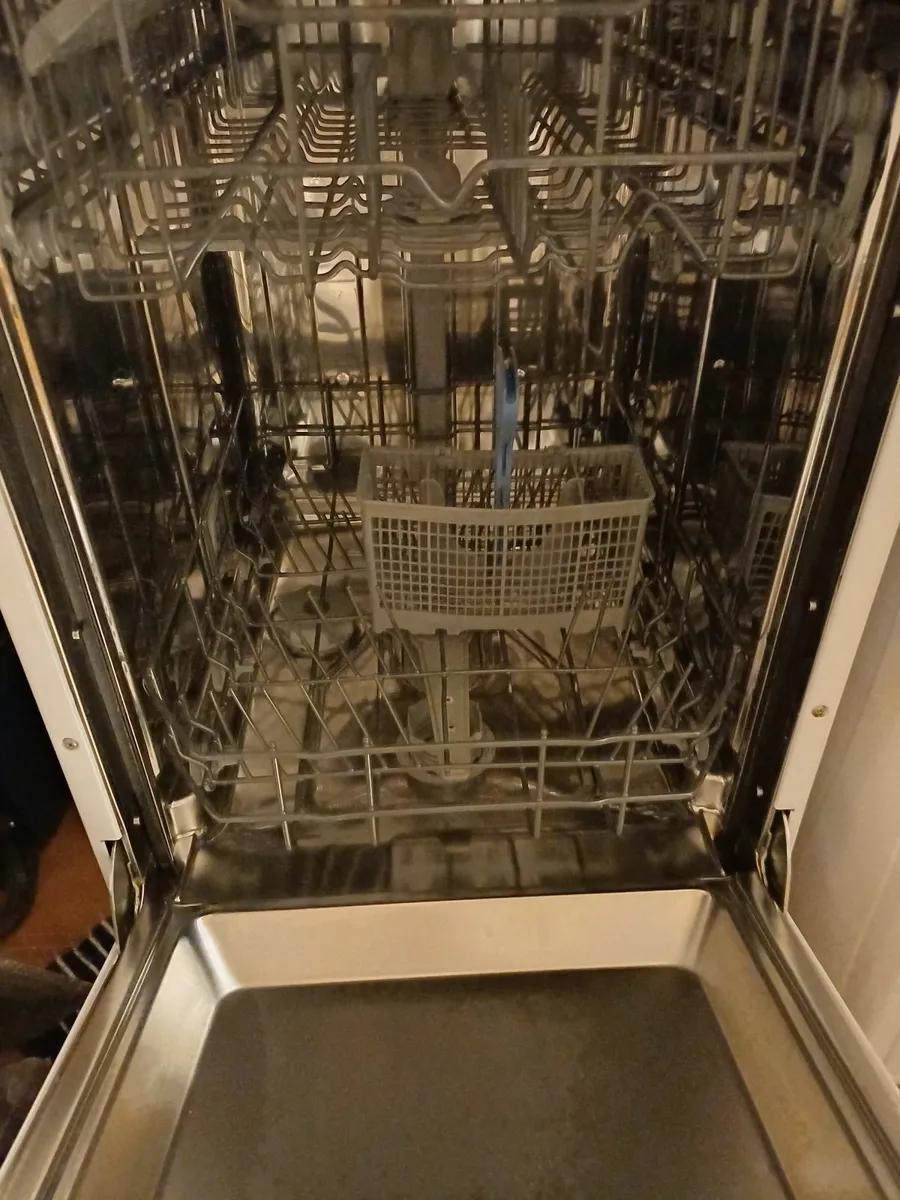 Dishwasher - Image 1
