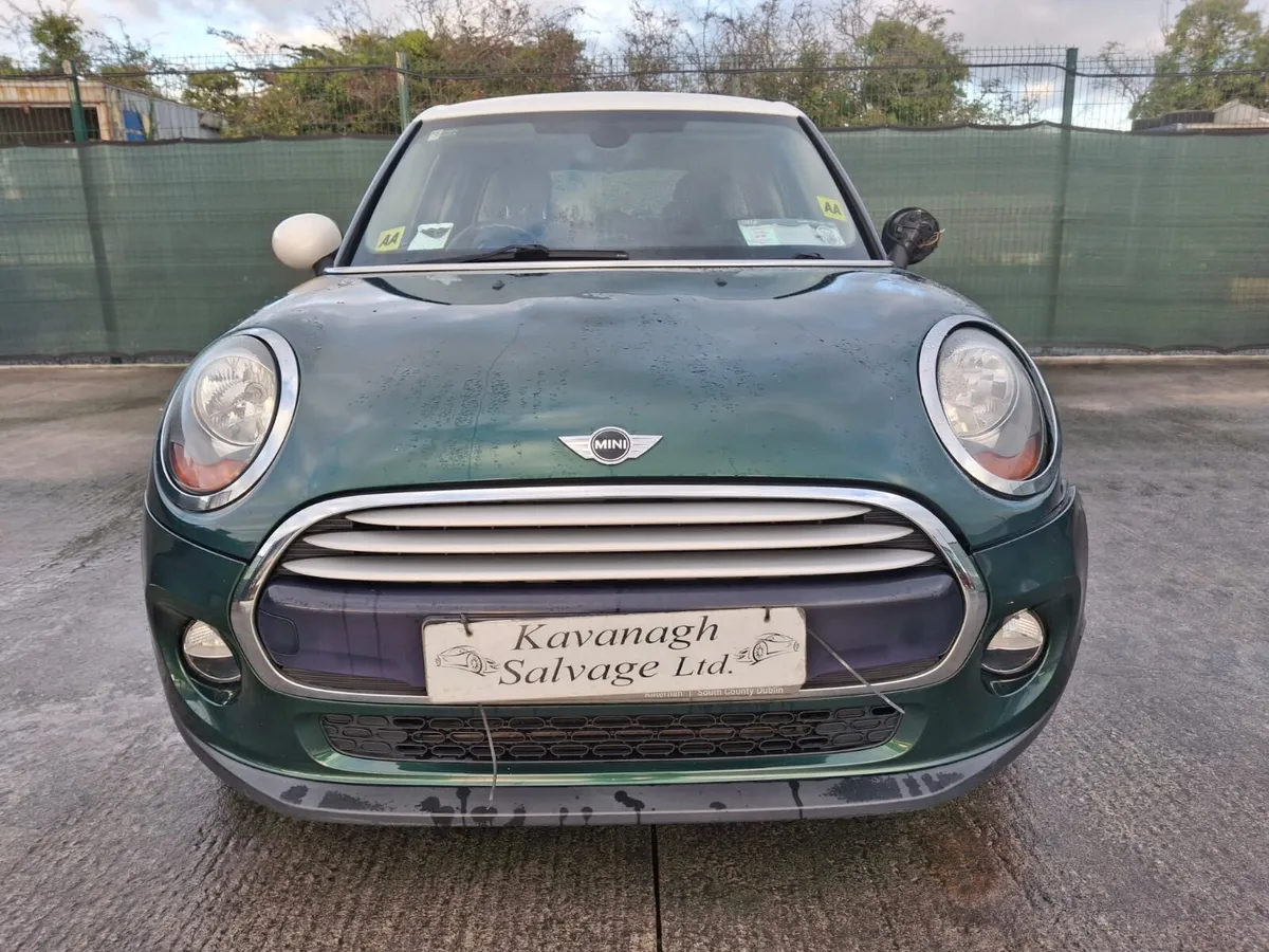 2015 Mini Cooper  Automatic Light Damage - Image 2
