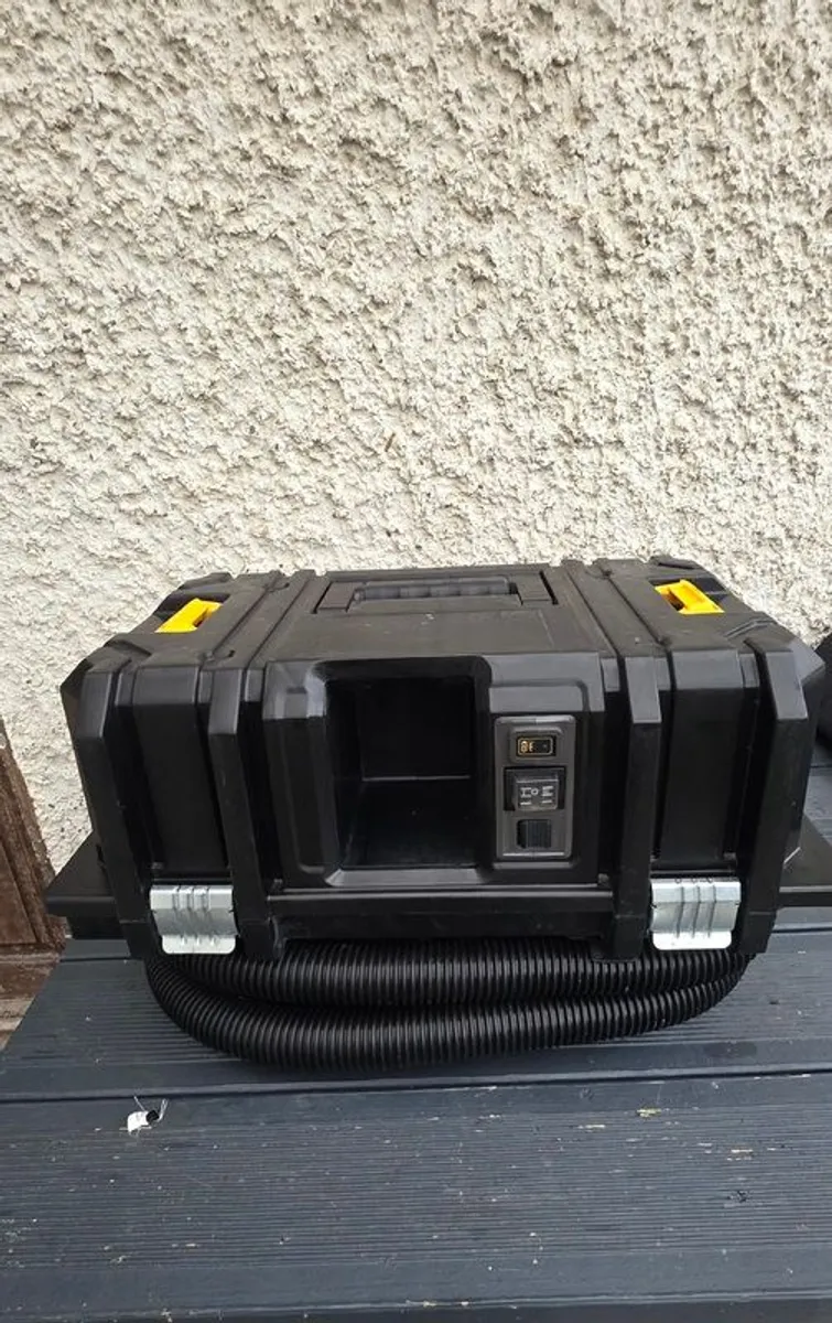 Vacuum Cleaner Dewalt  DCV586 Flexvolt Brushless 54v li-Ion Xr - Image 1