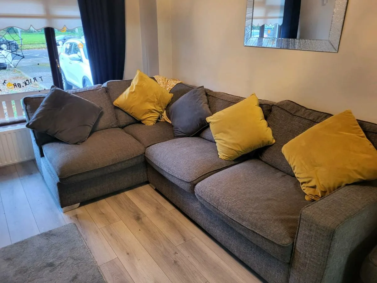 Corner sofa with footstool - Image 1