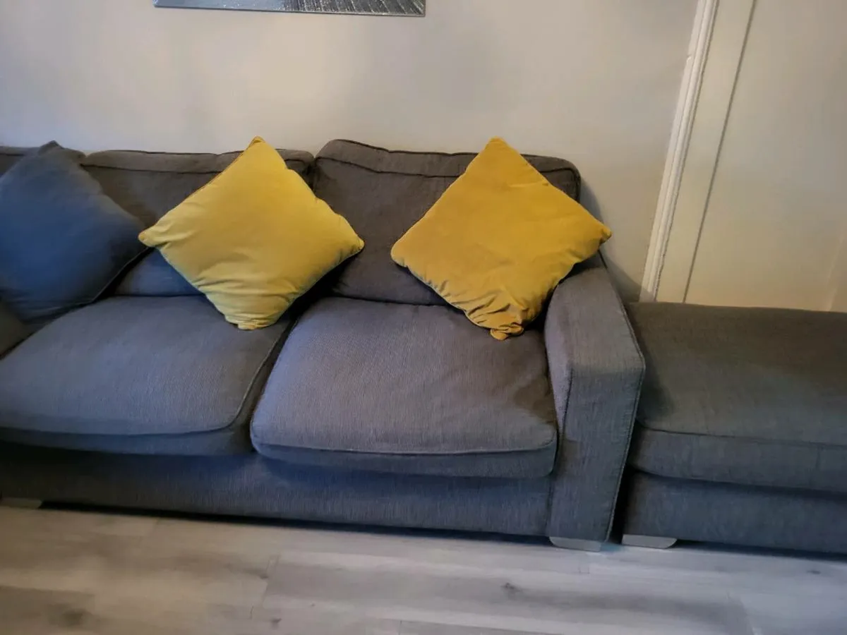 Corner sofa with footstool - Image 4