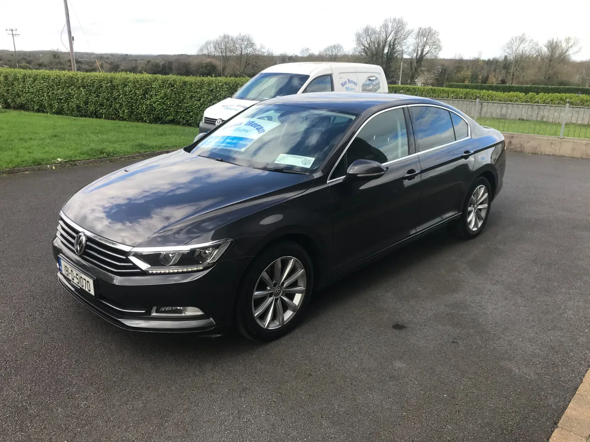 Volkswagen Passat Automatic 2.0 TDI 2019 - Image 2