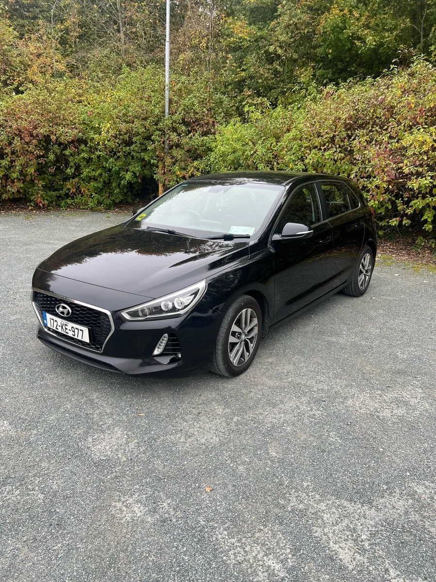 Hyundai i30 Deluxe Plus - Image 3
