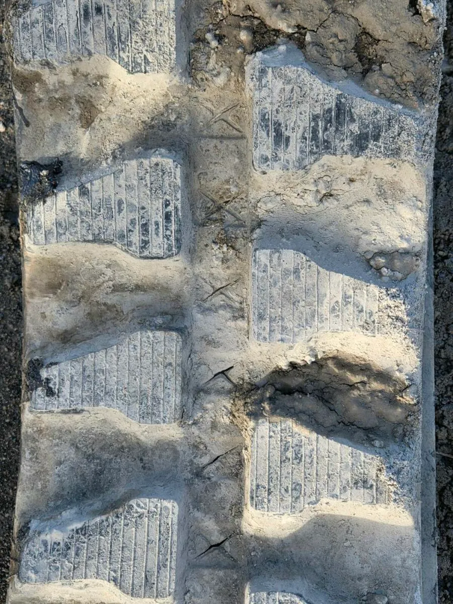 Rubber tracks - Image 4