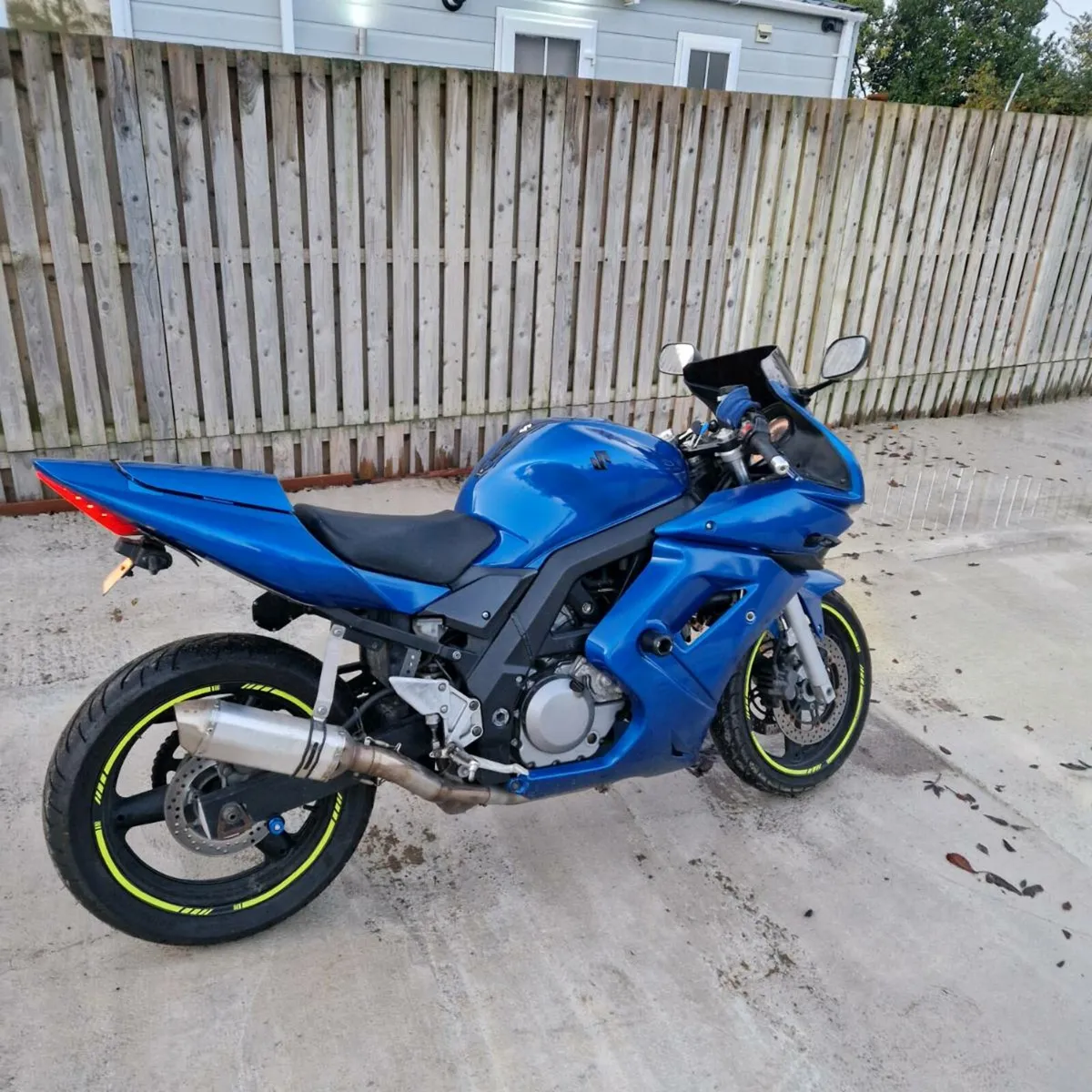 Motorbike - Image 3