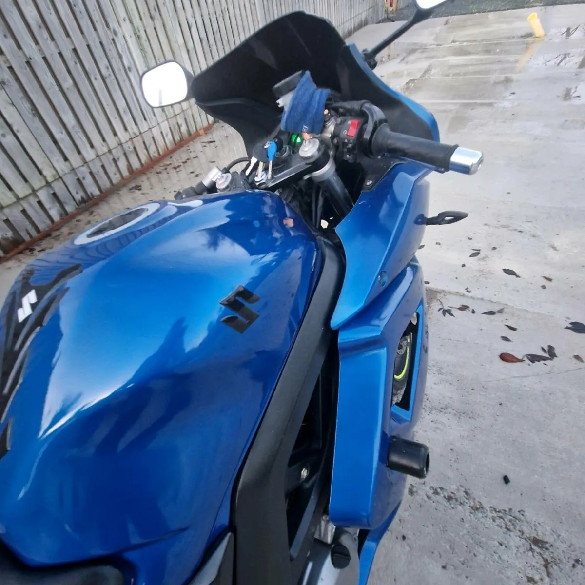 Motorbike - Image 4