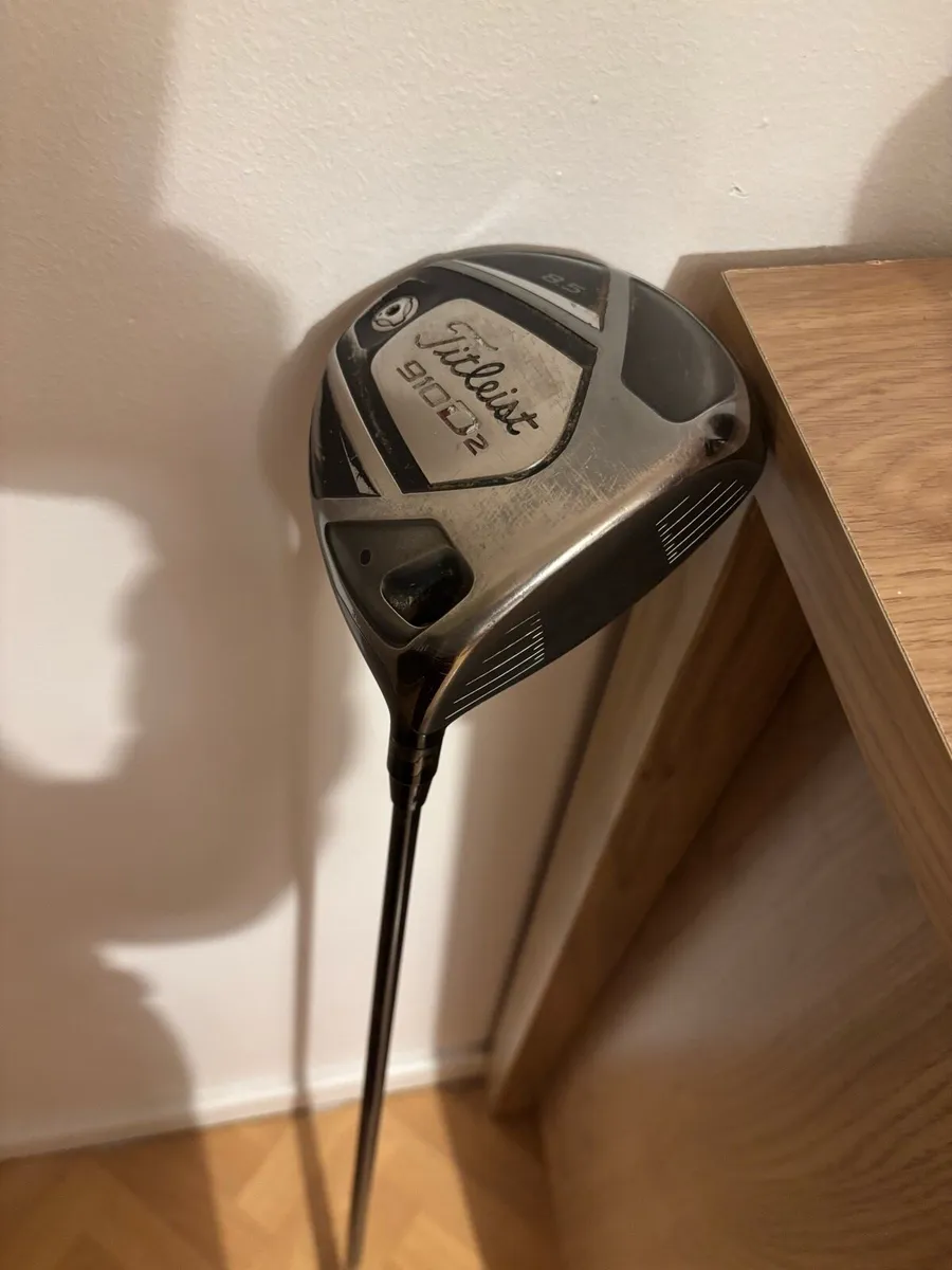 Golf Driver (Titleist 910D2) 8.5 - Image 1
