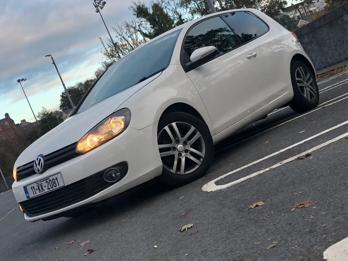 11 GOLF TDI 1,6 ,BRAND NEW NCT - Image 3