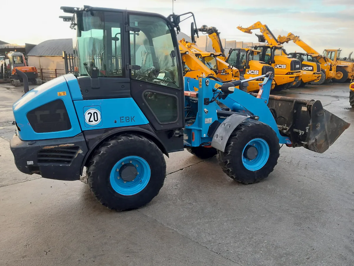 Kubota R065 2016 (18034) - Image 2