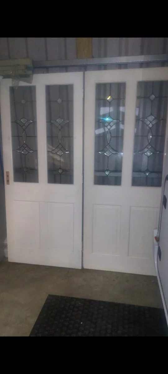 SOLID DOORS WITH GLASS - Image 2