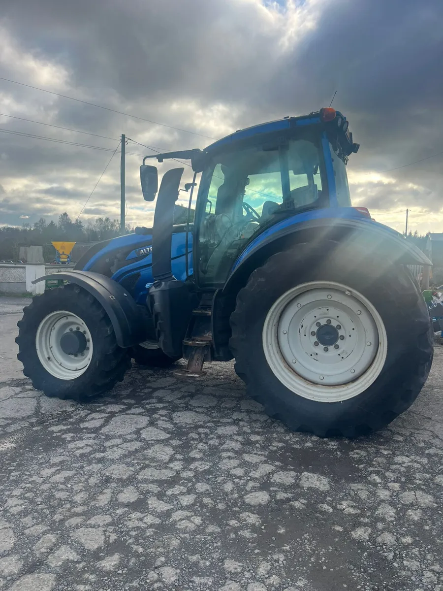 2016 Valtra T174 for sale. - Image 4