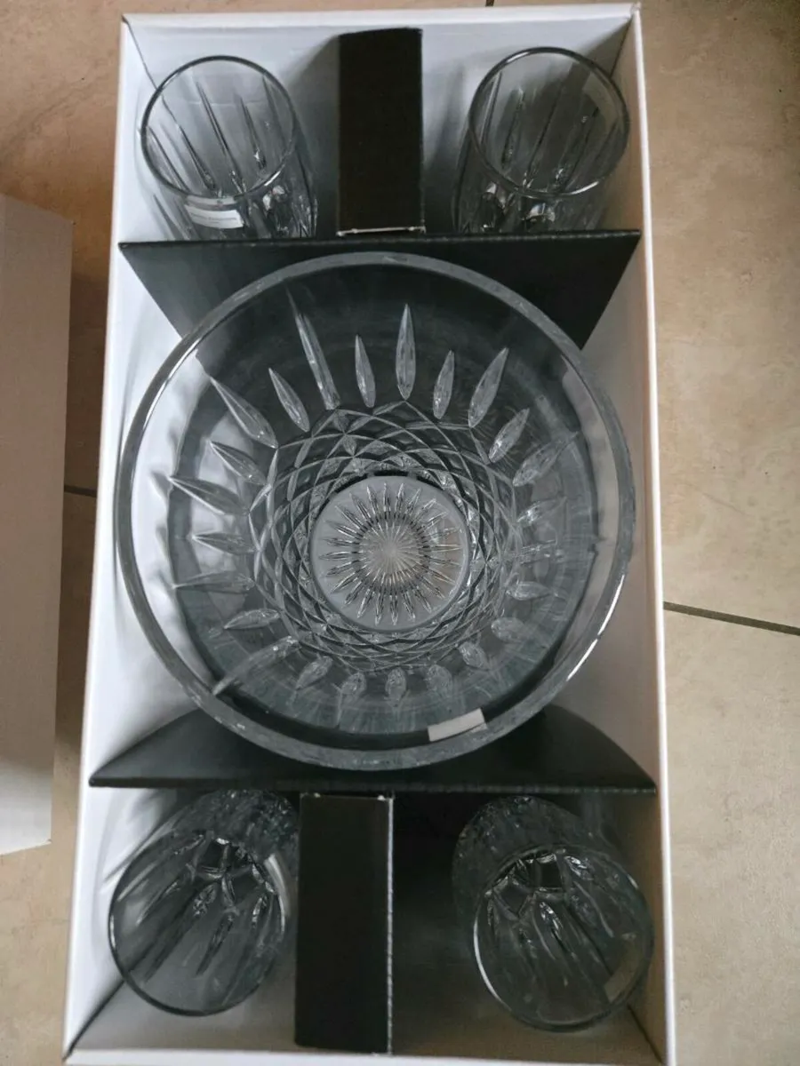 Royal Doulton Crystal Bucket and Flutes - Image 2