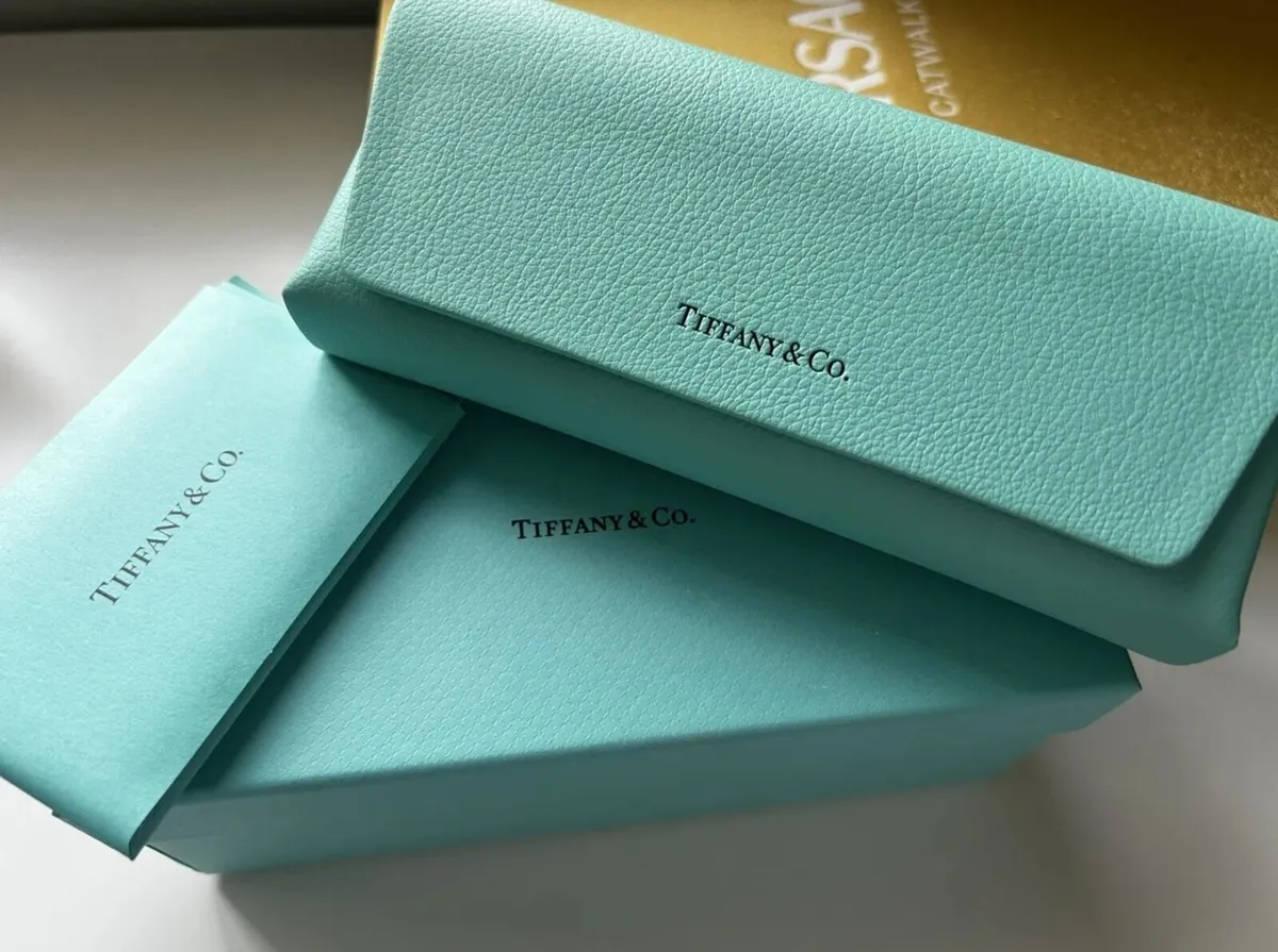 Tiffany & Co Infinity Loop with Swarovski Sunglass - Image 3