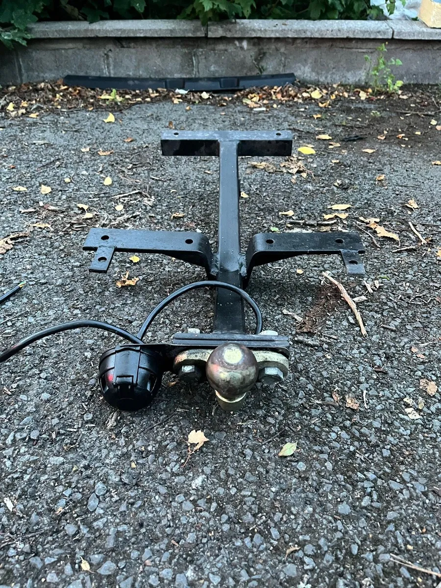 Towbars McCabe - Image 1