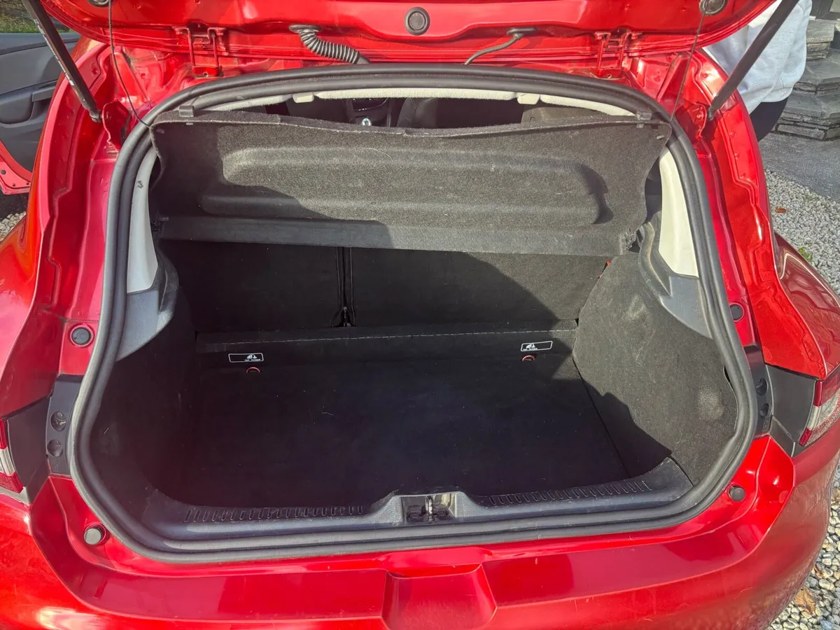 131 Renault Clio 1.2 - Image 3