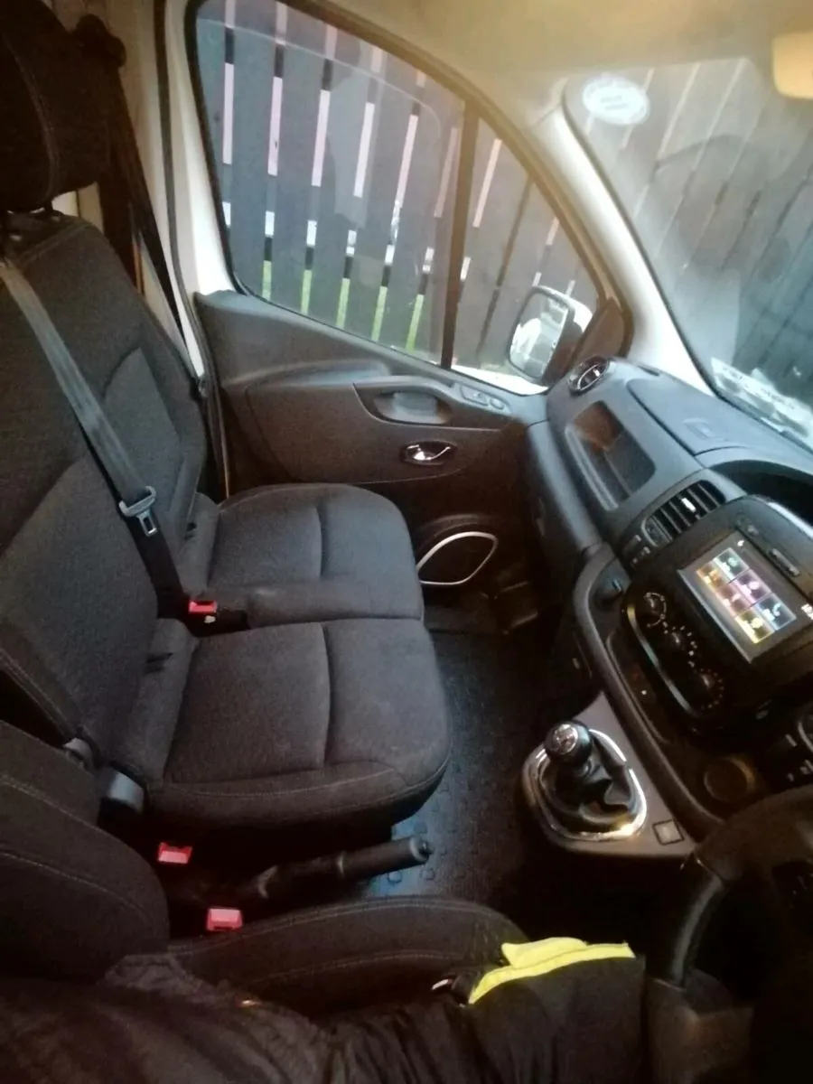 2017 vauxhal vivaro - Image 4