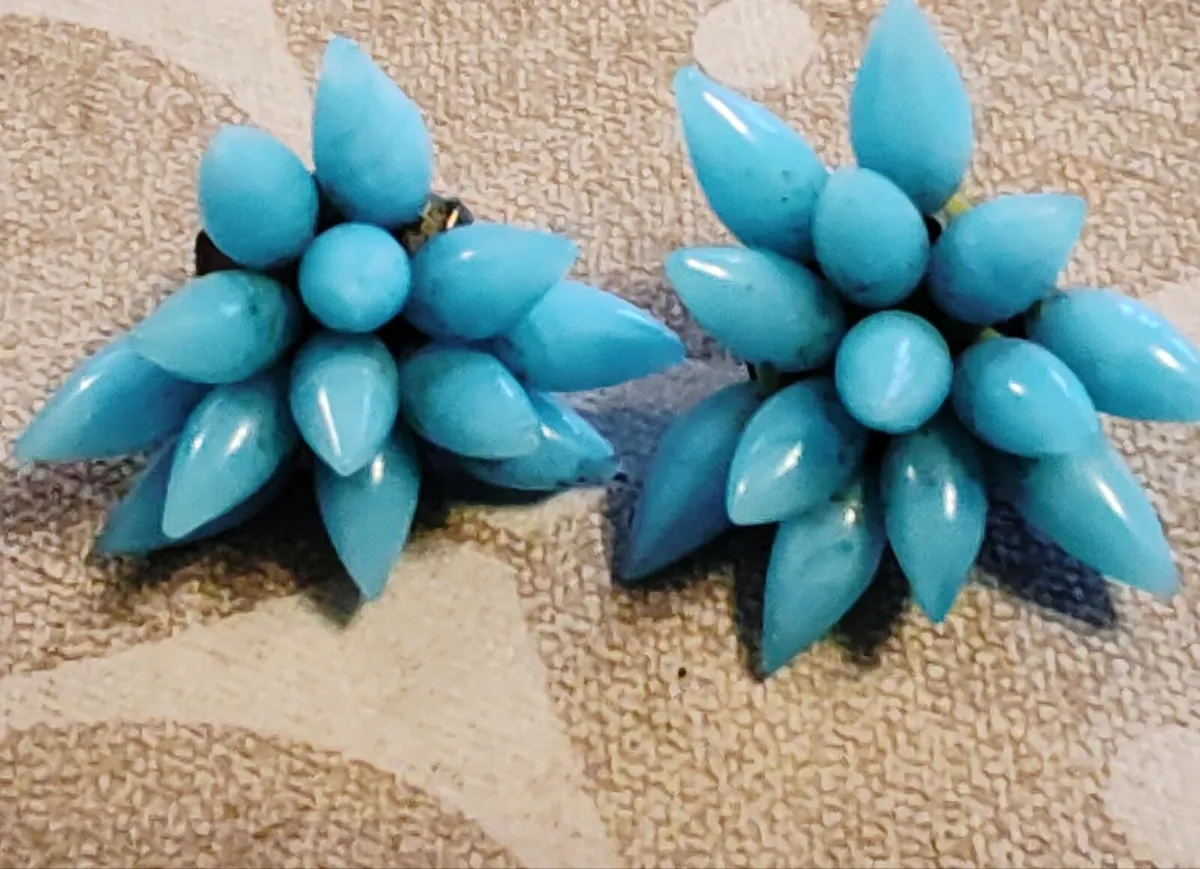 Retro earrings - Image 1