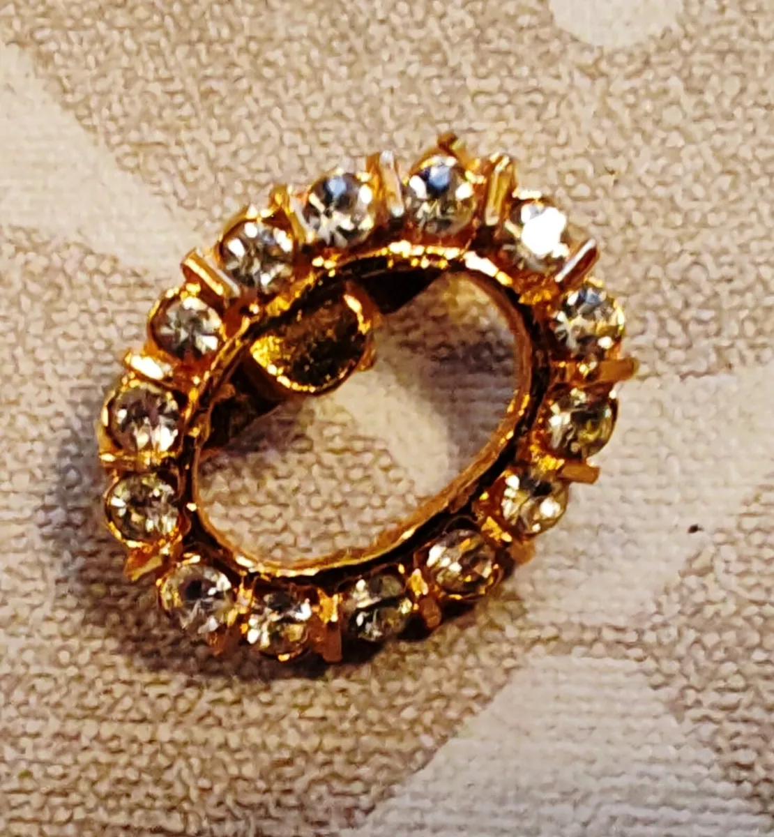 Retro brooch - Image 1