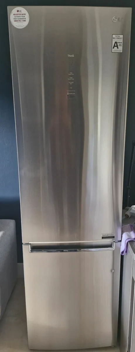 LG Fridge freezer - Image 2